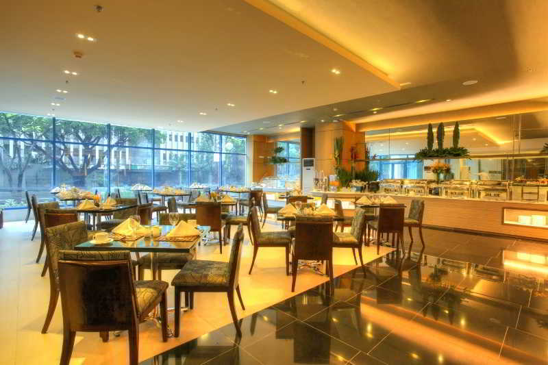 One Pacific Place Serviced Residences Makati City Buitenkant foto